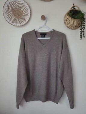 Geoffrey Beene Vintage Pure 100% Cashmere V-Neck Pullover Knit Sweater Beige